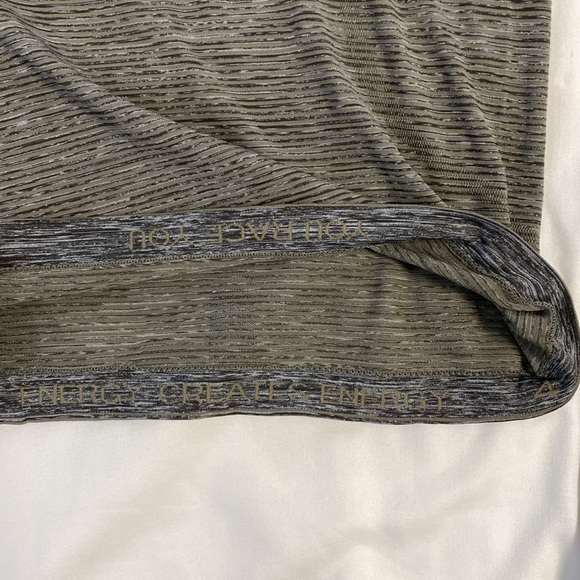 Swiftly Tech Long Sleeve Shirt 2.0 Race Length (4) Wee Are From Space Army Green - Picture 2 of 4